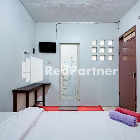 Nafisa Homestay Syariah Near Jatim Park 3 Batu Mitra Reddoorz Malang Exterior foto